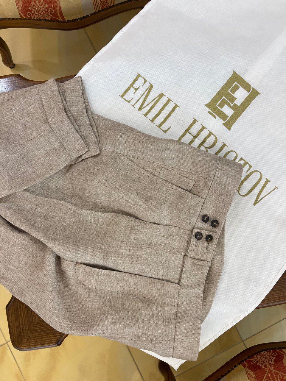 Панталон по поръчка – лукс и комфорт