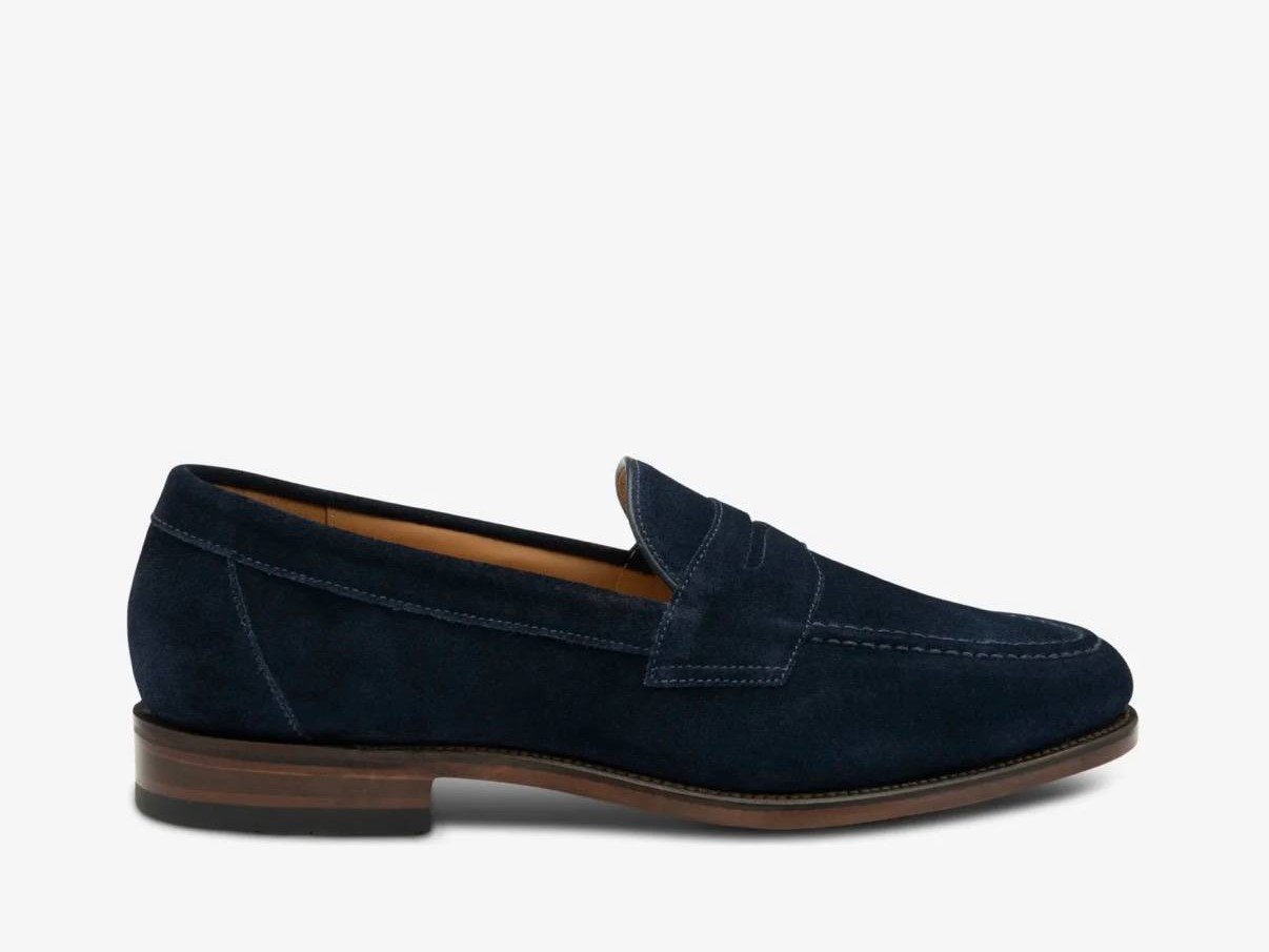 Loake Imperial Navy Suede — мъжки обувки с лична проба във Варна